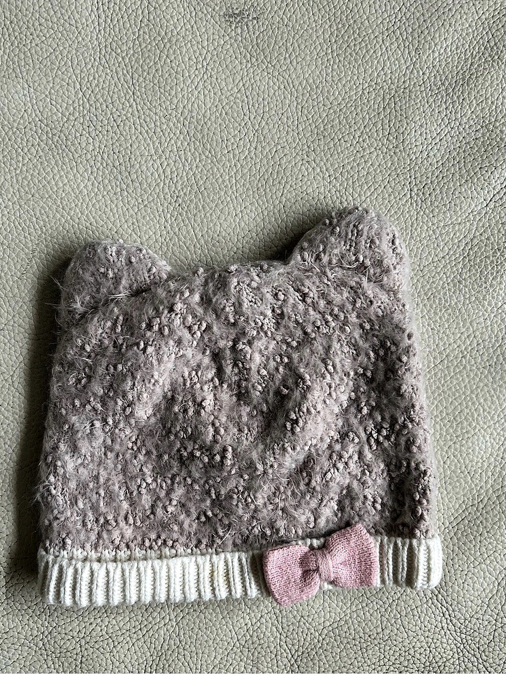 Bear Ear Beanie in Pink & White Size 3T Like New
